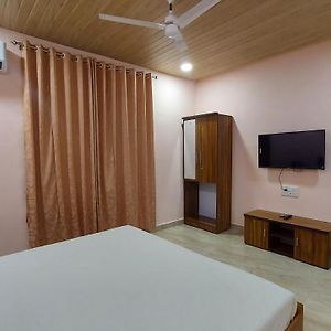 Soham Beach Resort, Diveagar